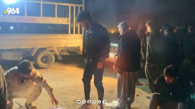 خۆپیشاندەران بەشێوەیەکی کاتی رێگای مەرزی پەروێزخانیان کردەوە