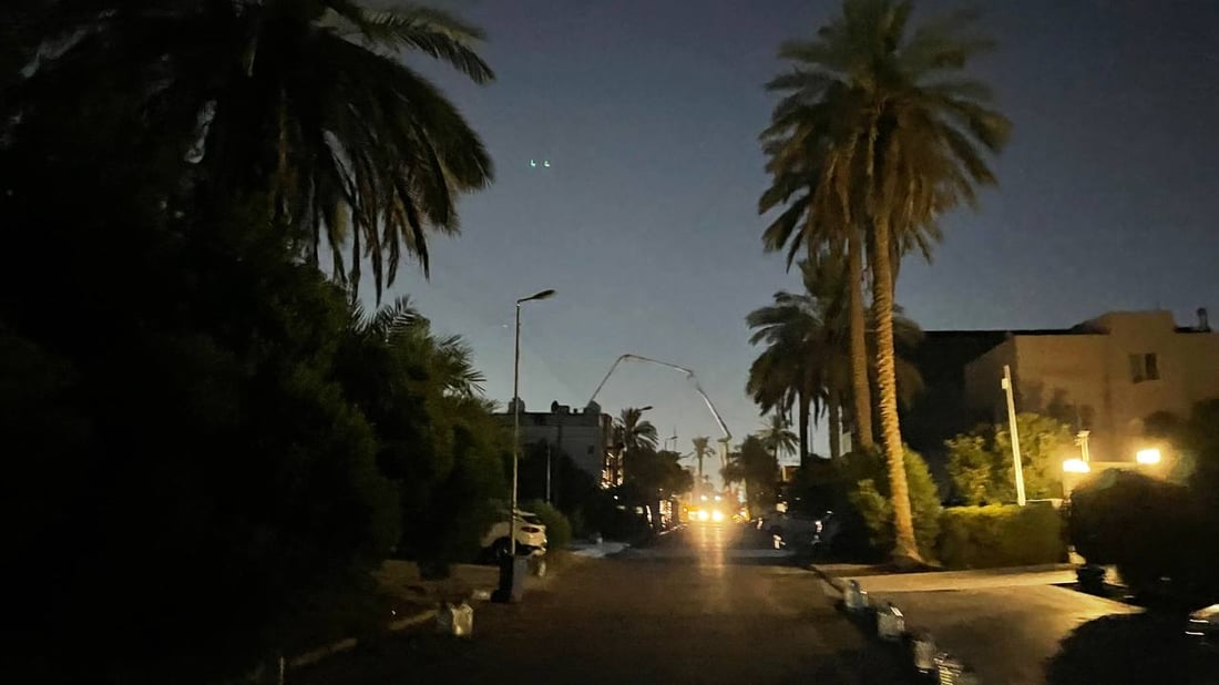 صور: اليرموك مظلمة بلا كهرباء ولا مولدات والأطفال في الشوارع!