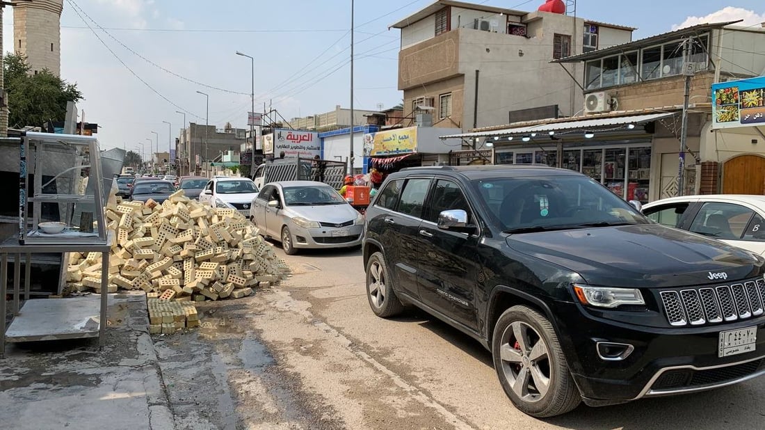 بغداد: مواد البناء تزعج سكان “الداخلية”.. والبلدية تتوعد بـ “الغرامة أو السجن”