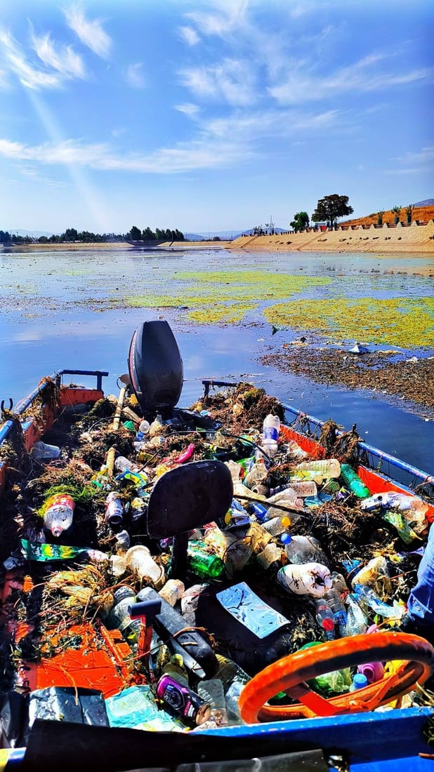 ئه‌مساڵ به‌نداوه‌كه‌ى سه‌روچاوه‌ چوار جار پاككراوه‌ته‌وه‌ و گه‌شتیارانیش پیسی ده‌كه‌نه‌وه‌