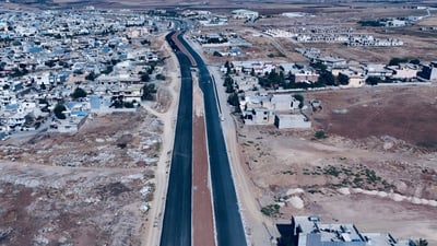 شەقامە تاقانەکەی قەڵادزێ بێ بەرزەپردە و مەترسی دروستکردووە