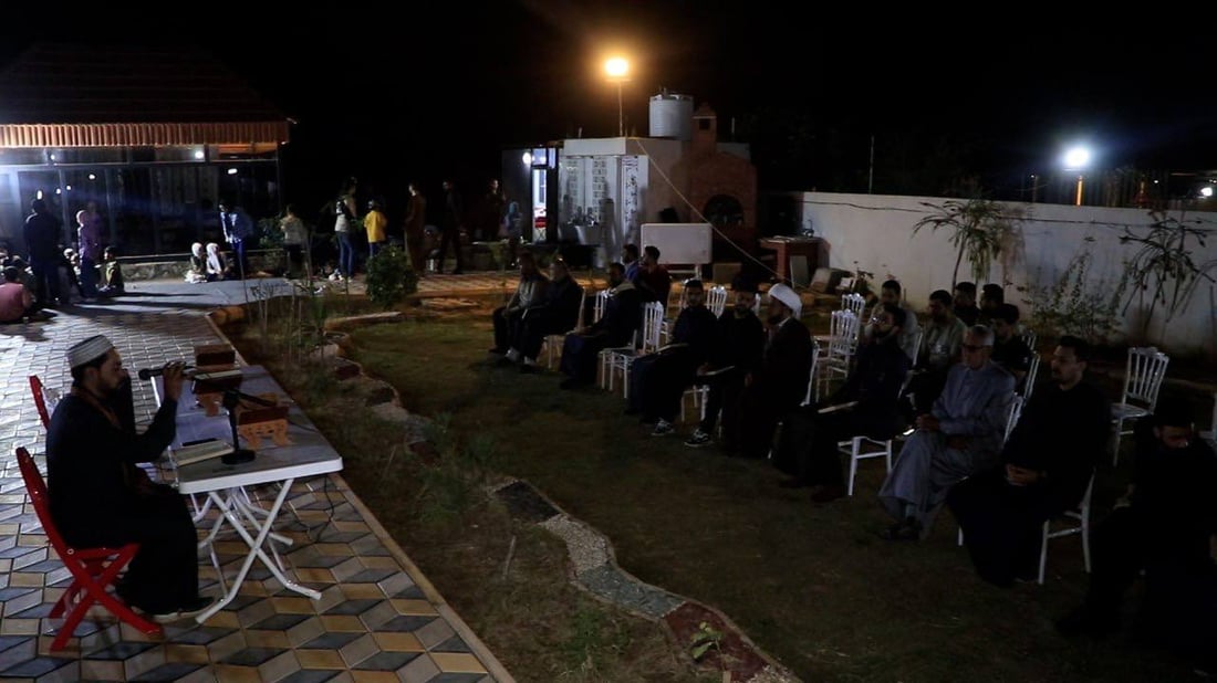 وقارئ القرآن من إيران.. أطفال هشام الذهبي في إفطار جماعي (صور من الكوت)