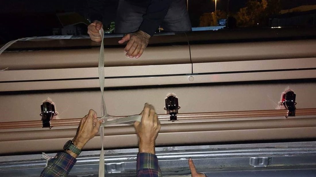 طلب اللجوء إلى أميركا وتوفي بعد عام.. الديوانية تستقبل جثمان أحد المغتربين