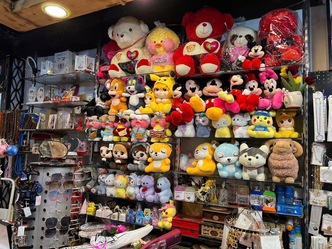 Lukewarm Valentine’s Day gift sales in Haditha