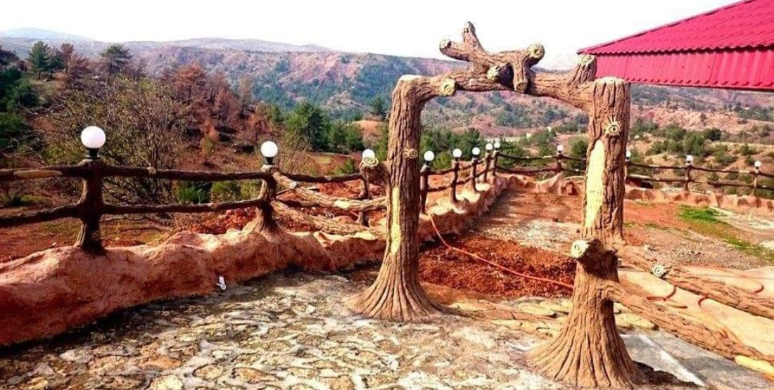 صور: نافورة المنزل في بعشيقة تكلف 700 دولار.. حكاية بشار الذي يزين البيوت الجبلية