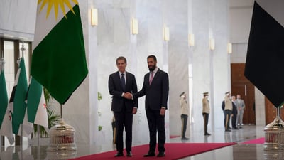 الشرع يستقبل نيجيرفان بارزاني في قصر الشعب بدمشق