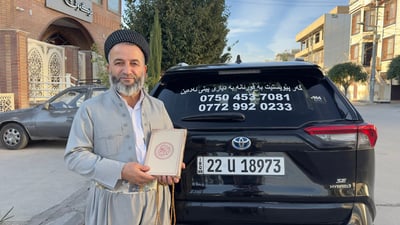 هەر شوێنێک بتوانێ دەچێ و قورئان بەدیاری دەداتە هاوڵاتیان