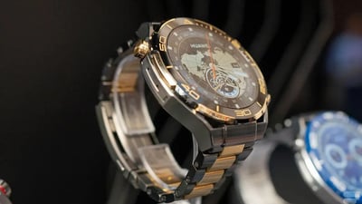 هواوی کاتژمێری زیرەکی زێڕی خستە بازاڕەوە