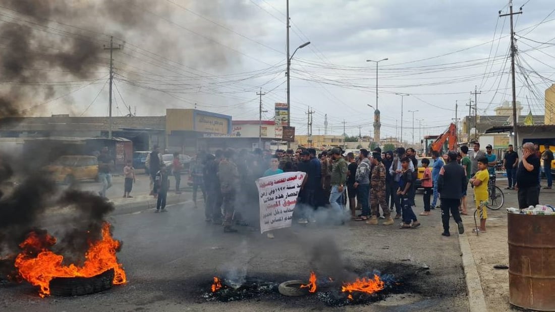 العمارة: مصلحو السيارات يواجهون جرافات الحكومة: لن تمسوا سوق الميت (صور)