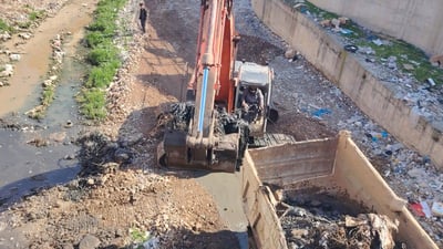 چەمی چەقان لە زبڵ و خاشاک پاککرایەوە