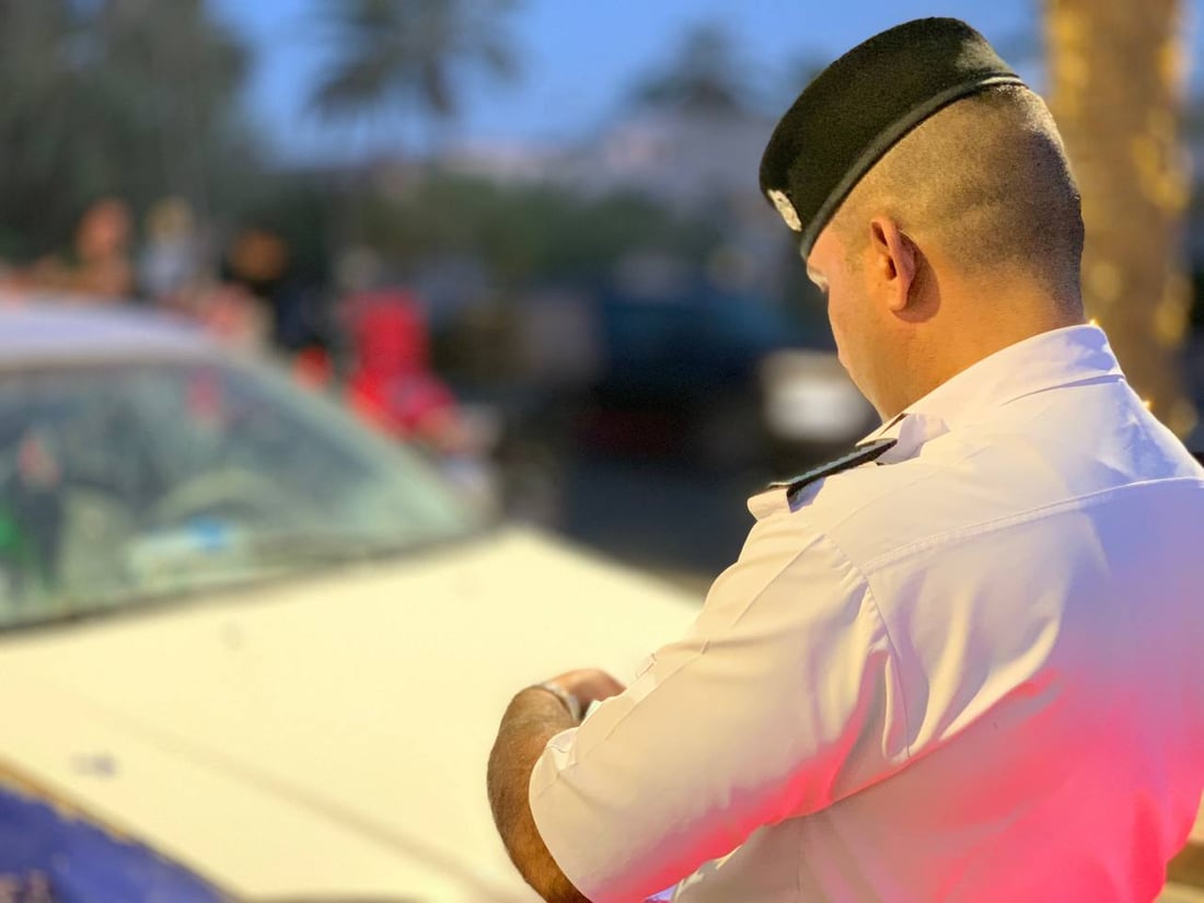 شرطي مرور حائر بـ “فوضى الأربع شوارع” وسط بغداد: نحن في “ورطة” (صور)
