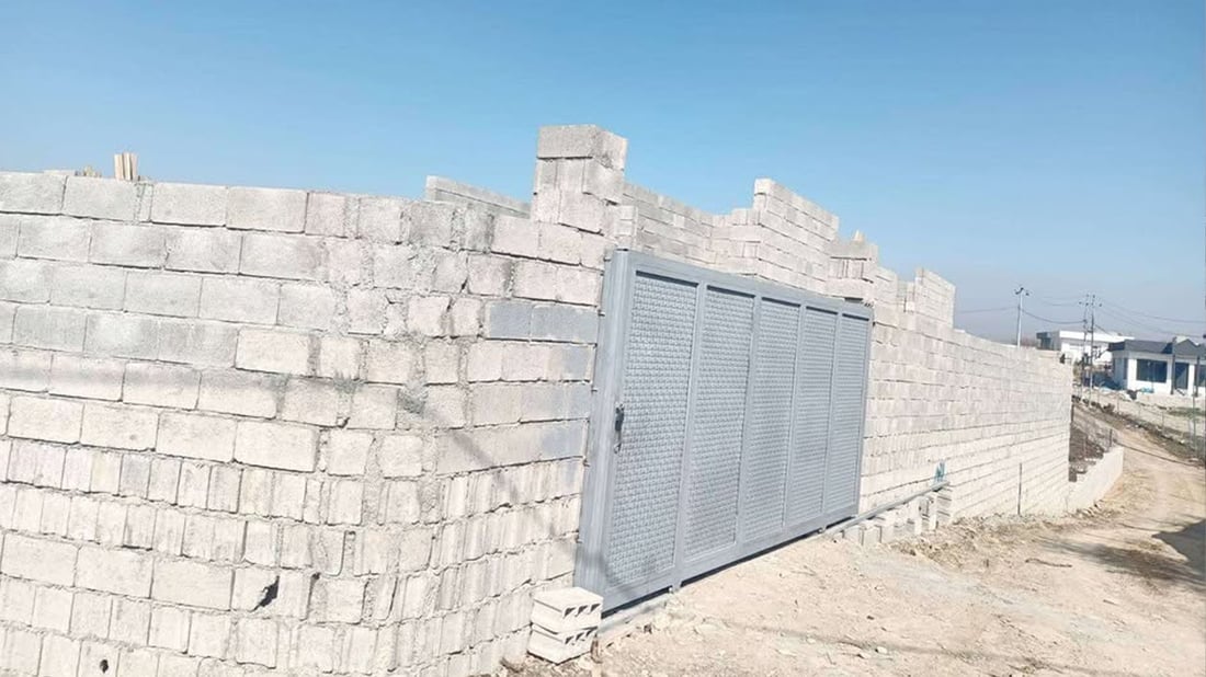خانووییەکی زیادەڕۆی لەسەر موڵکی گشتی دروستکرد و دەستگیرکرا
