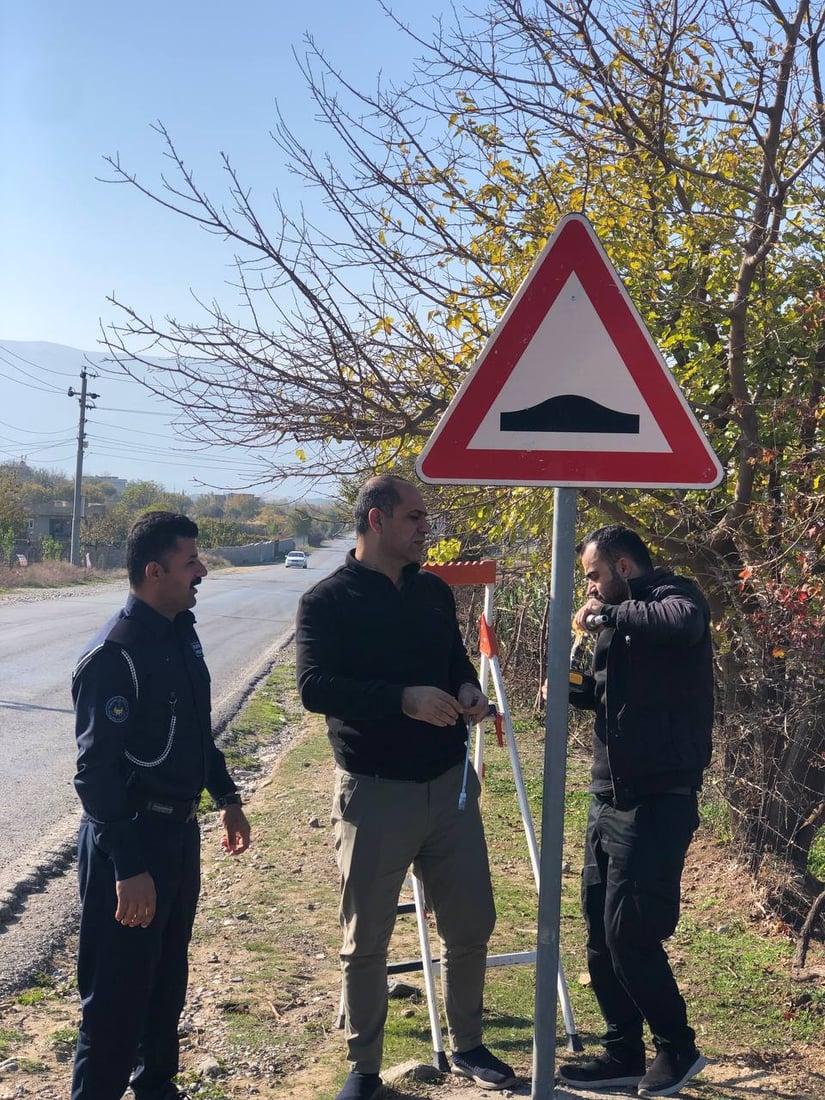 هاتوچۆى راپه‌ڕین ده‌ستى به‌ دانان و نوێكردنه‌وه‌ى هێماكان له‌ سنوورى پشده‌ر كردووه‌