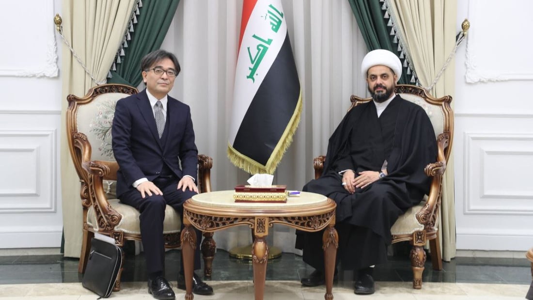 العصائب تبحث مع اليابان بناء المدارس