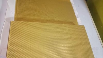 چیتر هەنگەوانان پێویستیان بە مێوی دەرەکی نییە