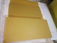 چیتر هەنگەوانان پێویستیان بە مێوی دەرەکی نییە