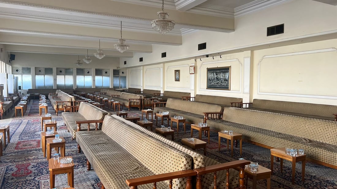 قبة التحفة البغدادية تحت الصيانة للمرة الثانية.. صور خاصة من جامع “بيت بنية”