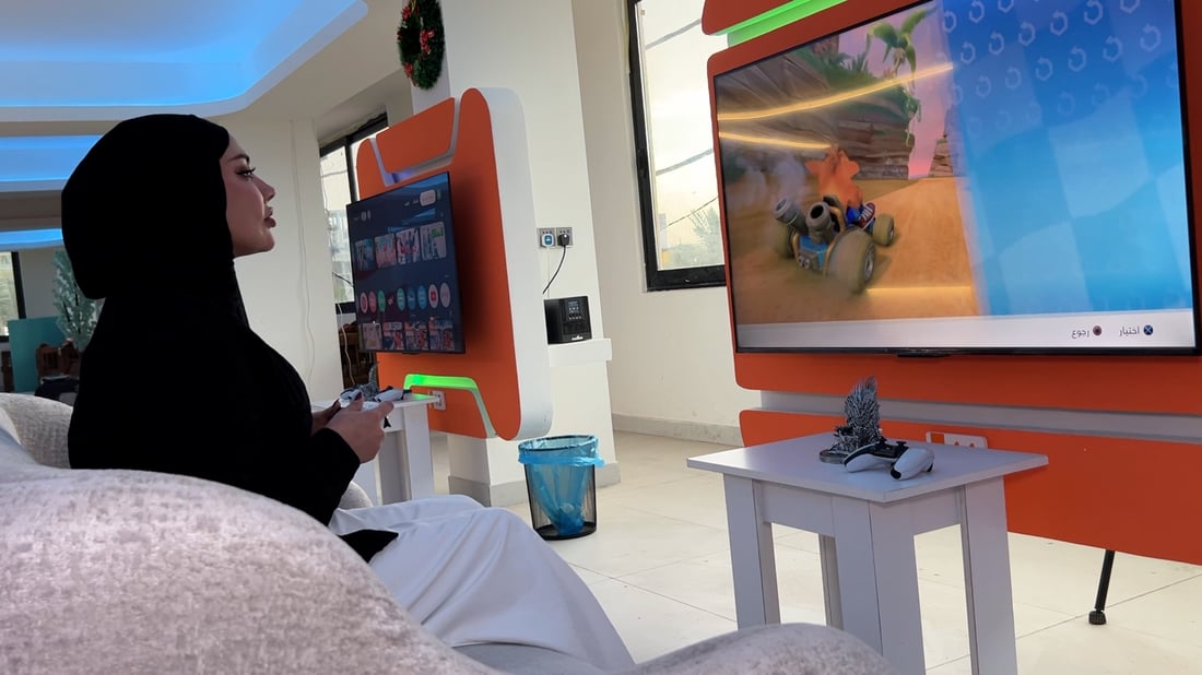 بنات كربلاء وأول صالة 