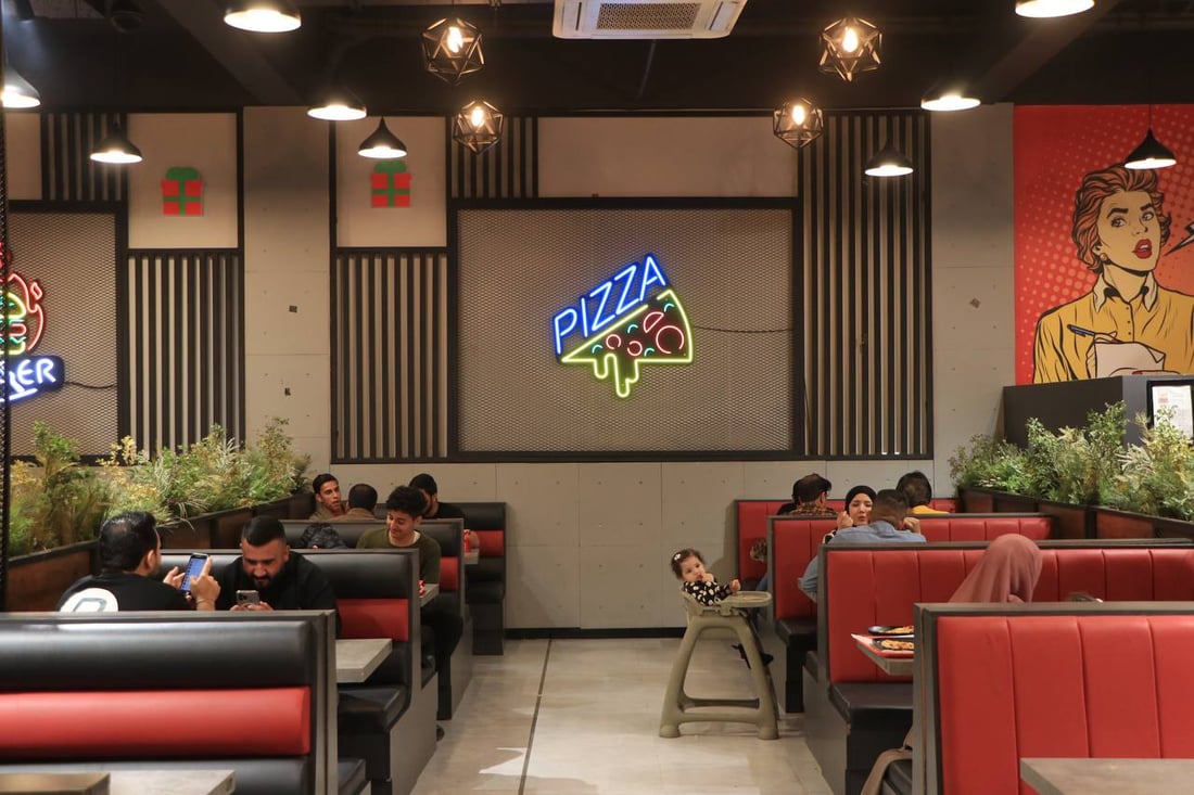 سحور الكوت.. 40 طبقاً عند جعفر الخاصكي في “فود هاوس” بـ 8 آلاف للشخص (صور)