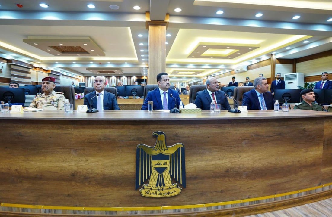 صور من غرفة العمليات: السوداني يتابع تدفق الزائرين عبر كاميرات المراقبة في كربلاء