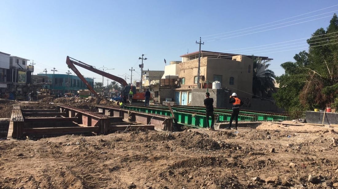 أبو الخصيب.. توسيع جسر “مهيجران” يربك الحركة.. ومطالب بنقل العمل إلى المساء