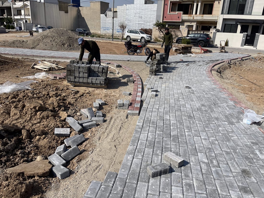 چینییەکان لەسەر شێوازی خۆیان پارکێک دروستدەکەن