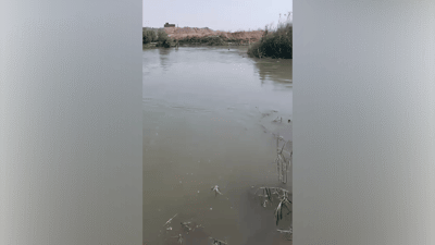 أرجوكم أنقذوا ابني.. أنا مريض.. لقطات مؤلمة لغرق الشاب عبد علي