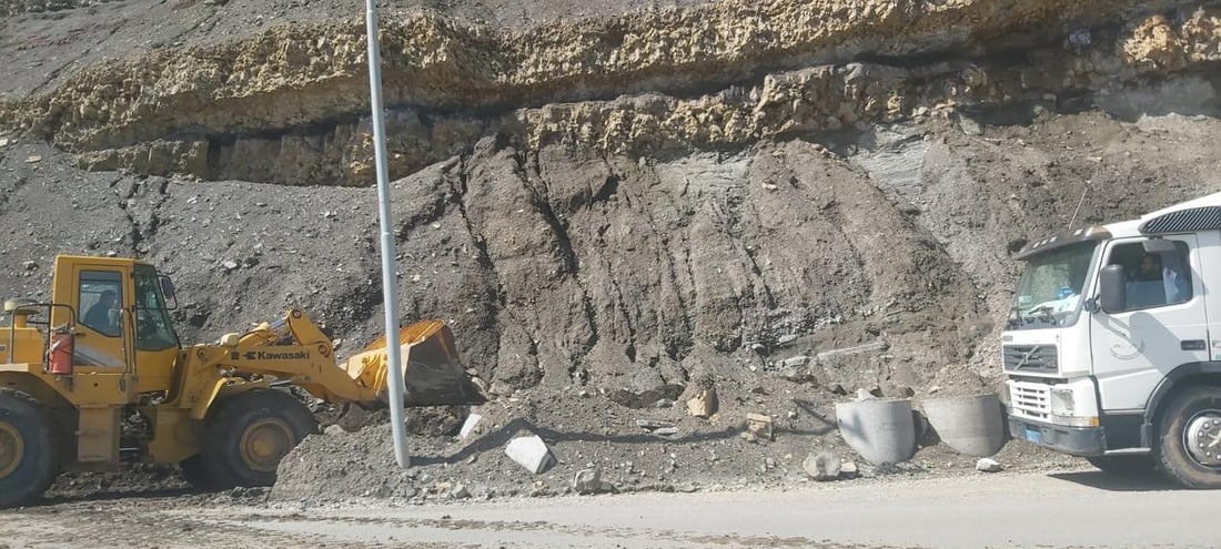 رێگای بەشێکی ناحیە و گوندەکان لە پاشماوەی باران و لافاو پاککرانەوە