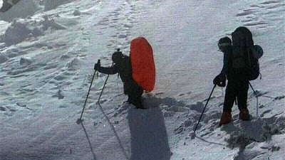 ماوەی دوو رۆژە چارەنوسی دوو شاخەوان لە چیایەکی رۆژهەڵاتی کوردستان نادیارە