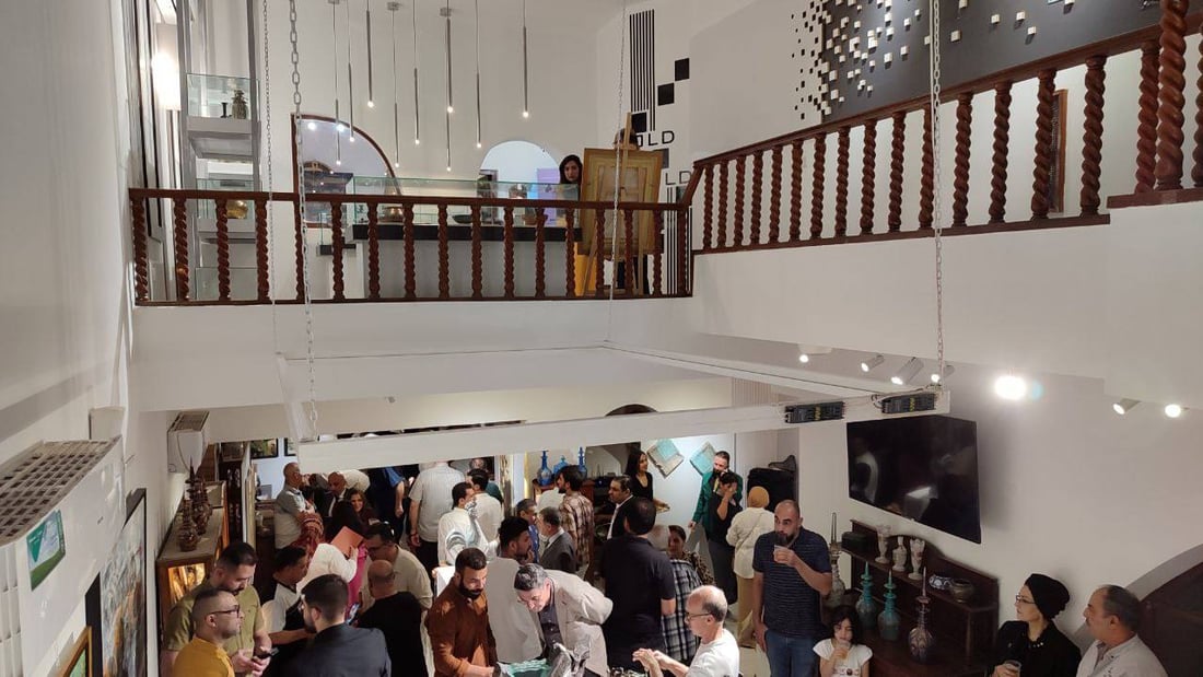 أخلص للفن حتى مع أمير قطر.. الأعظمية تجمع “الكبار” لتحية طالب البغدادي (صور)