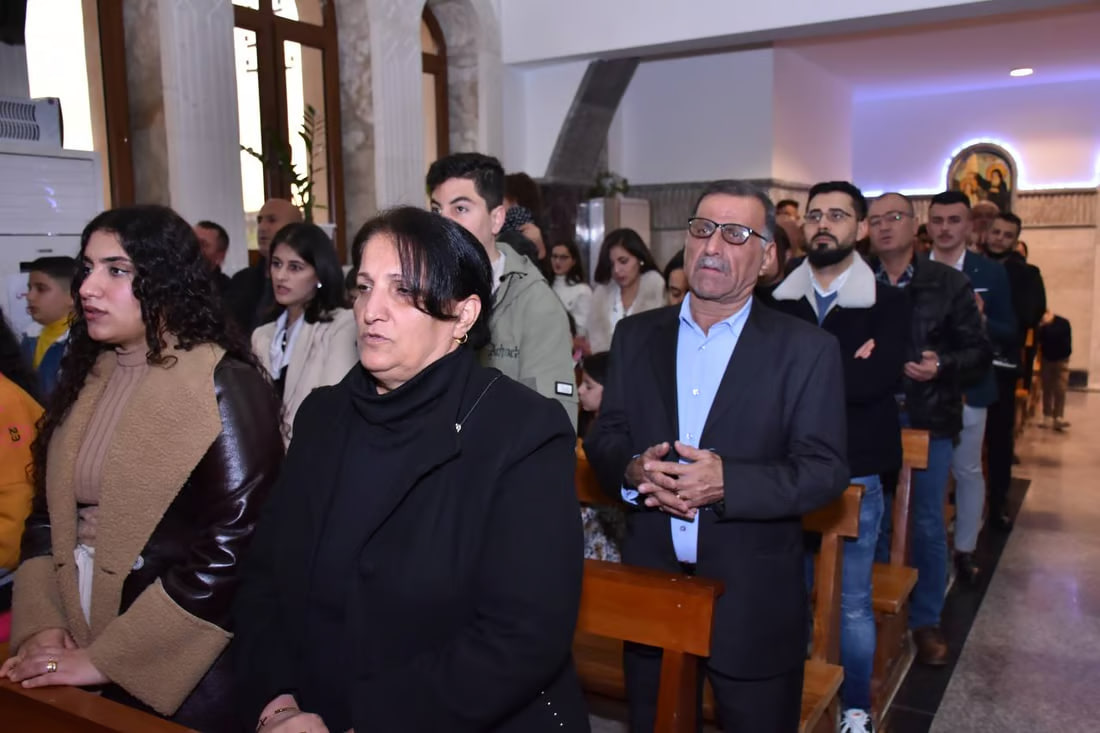 Photos: Somber Christmas Mass in Hamdaniya