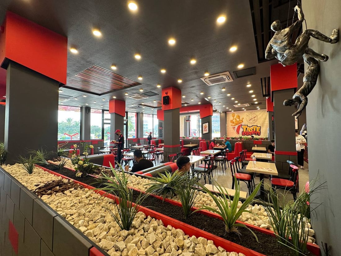 “خبراء الطعام” في الزعفرانية.. “سوبر جكن” يفتح فرعه الثامن بخصومات مغرية