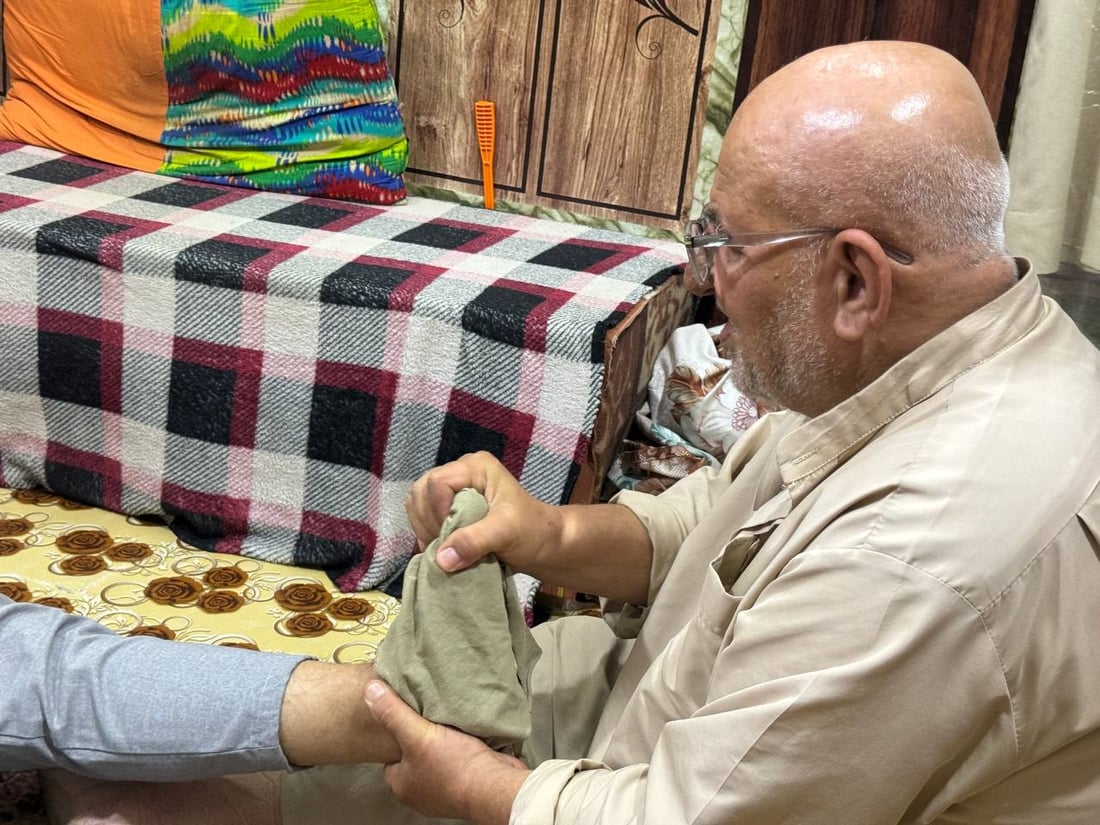 عائلة الدغمان العنزية في الزبير تعالج الألم و”الخيارة” بالتمر والقرآن!