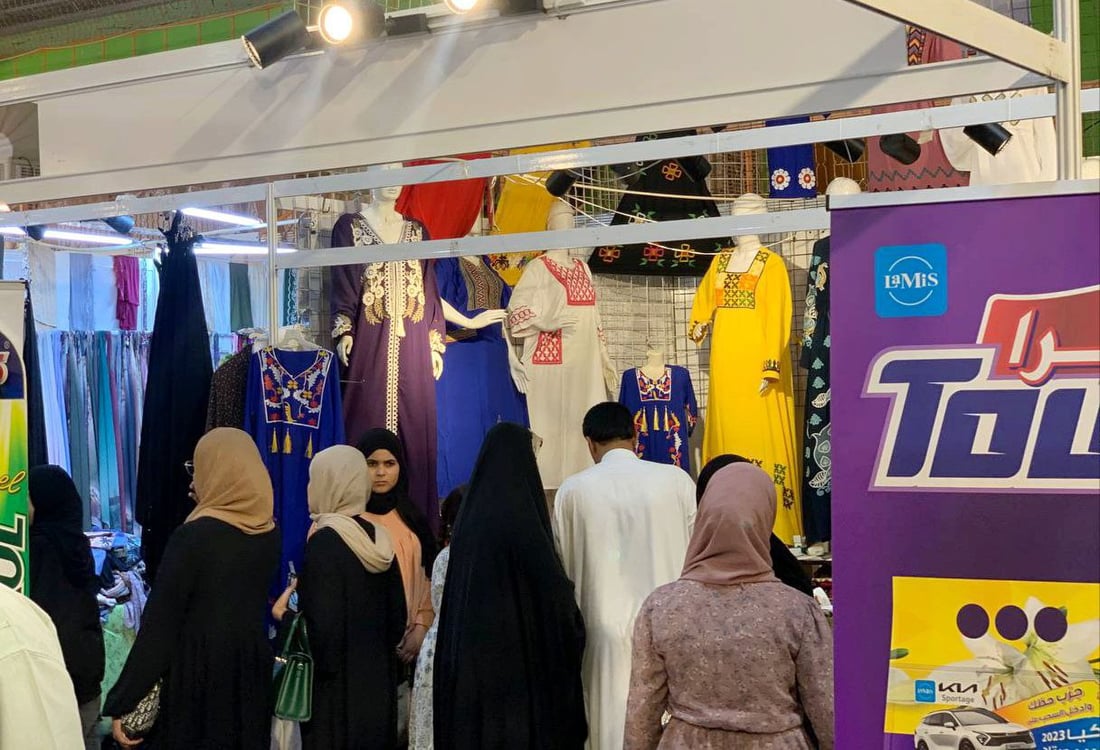هذه النسخة مميزة أكثر.. سيدات كربلاء يستمتعن بمهرجان التسوق الدولي (صور)