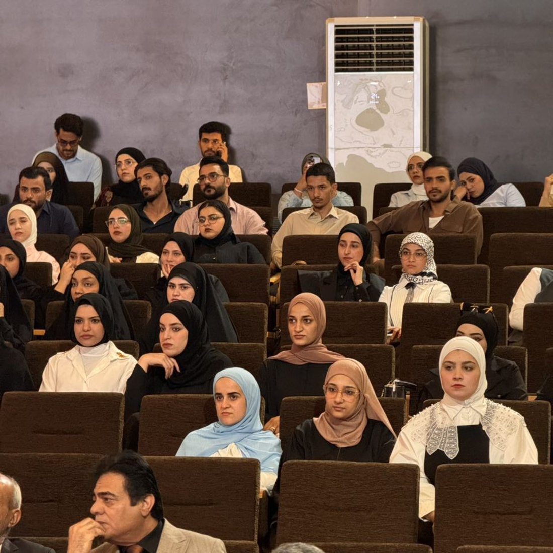 صور: البصرة لا تنسى محمود البريكان.. احتفاء مهيب بـ “ظاهرة شعرية فريدة”