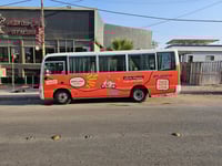 ماتۆڕسوارەكانی تەڵەبات لە ناو پاسێكی فێنک پشوو دەدەن