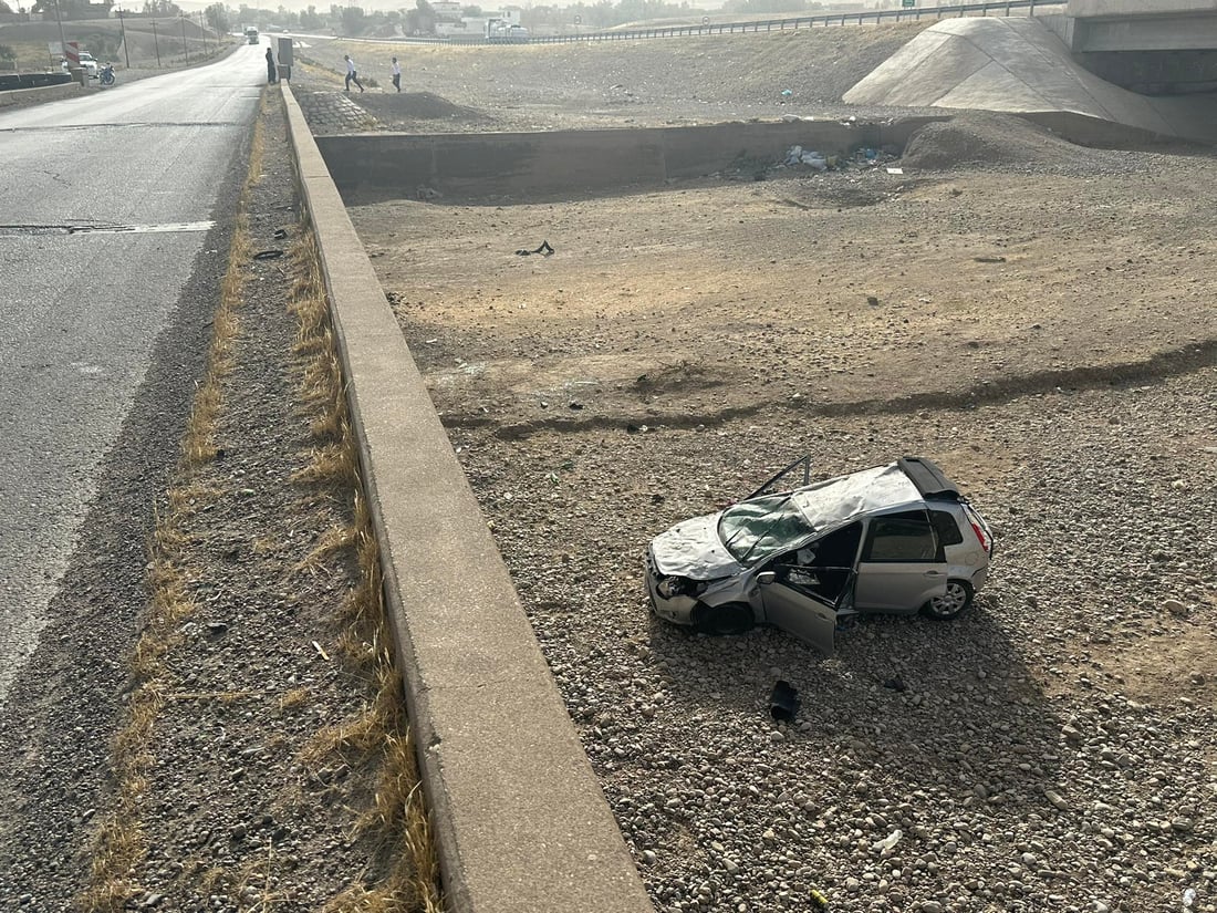 شۆفێرەکەى گیانى لەدەستدا؛ ئۆتۆمبێلێک لە پردێک کەوتە خوارەوە