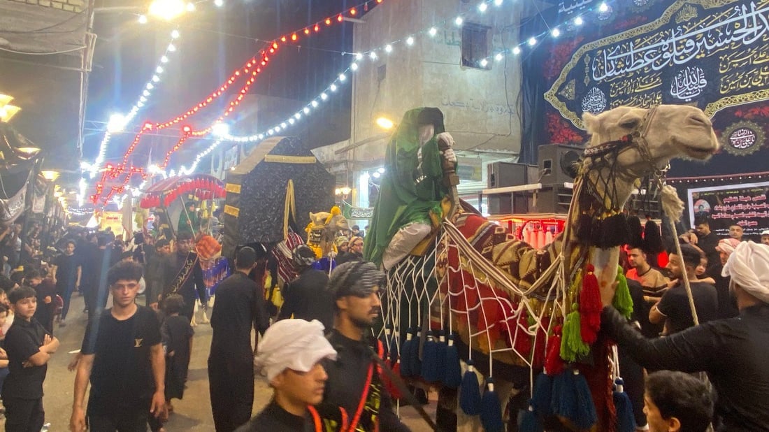 صور: خيول وجمال وخلطات بخور خاصة إضافات جديدة على مواكب الحسين في العمارة