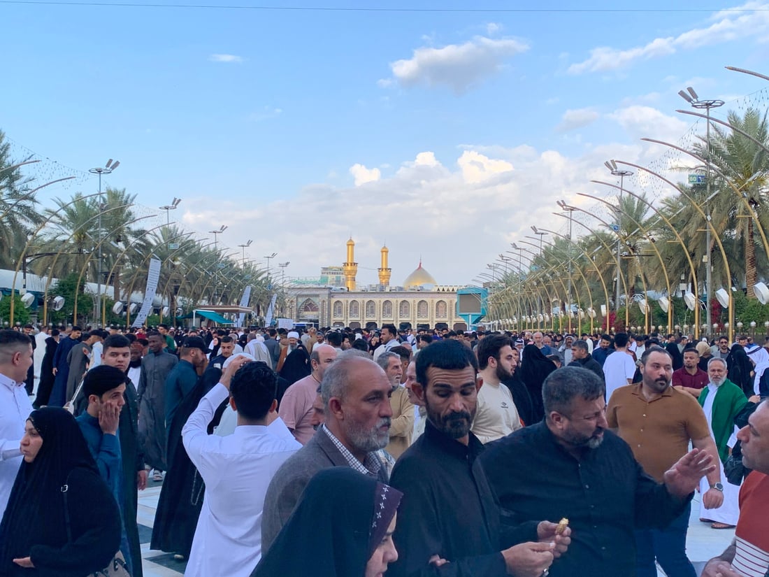صور من صلاة العيد في كربلاء.. الأمطار منعت إقامتها بين العتبتين (صور)