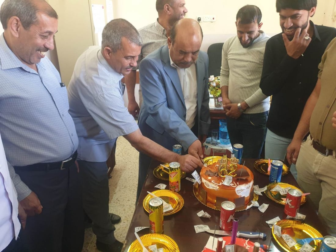 صور: حفل تكريم لشيخ المعلمين في الوركاء.. تقاعد بعد 30 عاماً من التدريس