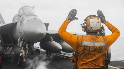 “هێرشەکانمان بۆ سەر ئامانجە سەربازییەکانمان لە ئێران بەردەوامن”