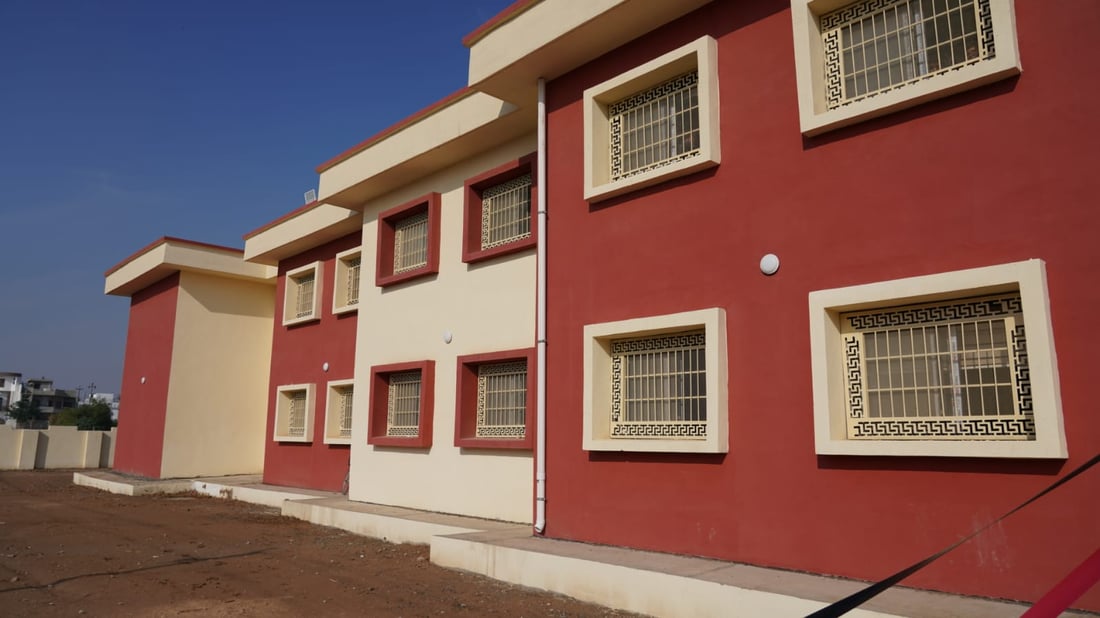 كركوك تدشن 8 مدارس بنيت على نفقتها.. وتتحدث عن نقص الكوادر التربوية (صور)