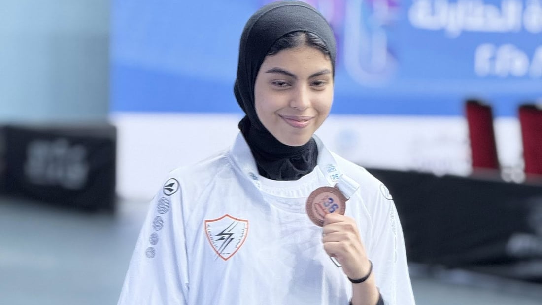 أثمار عقيل أصغر لاعبة عراقية لكرة الطاولة تحصد البرونزية في مسقط