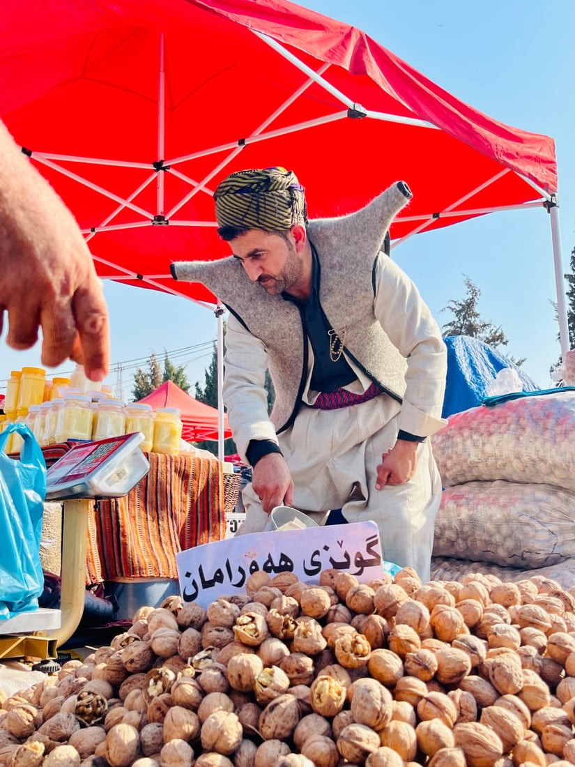 عروض رائعة في أربيل.. مهرجان الرمان ليس للرمان فقط وحفلة العسل قريباً (صور)