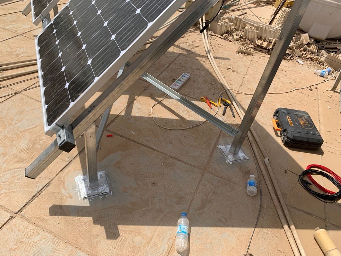 غالية لكنها مريحة.. أهالي الناصرية يفضلون ألواح الشمس على أعطال المولدات (صور)