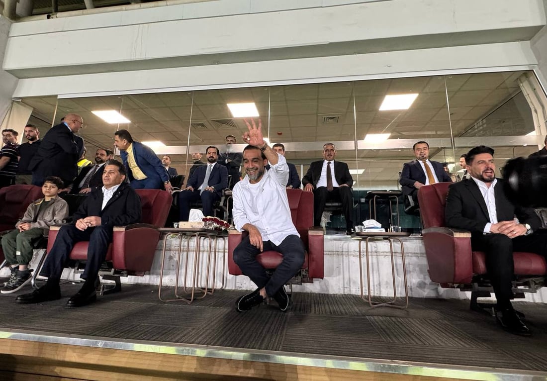 صور: الحلبوسي من مدرجات الزوراء يتابع فريقه البرتقالي ضمن دوري النجوم