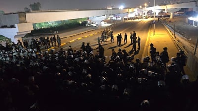 صور: قوات حفظ النظام تنتشر في الجادرية.. أول مظاهرة لمساندة إيران