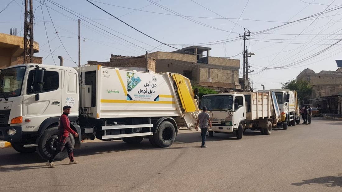 صور: عمال النظافة في المسيب يضربون عن العمل “إلى حين تعديل سلم الرواتب”