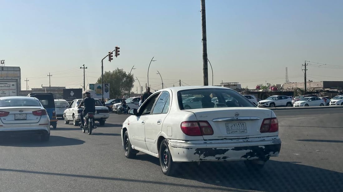 زحام خانق في شوارع البصرة.. انتهت العطلة وأعمال الصيانة فاقمت الأزمة (صور)