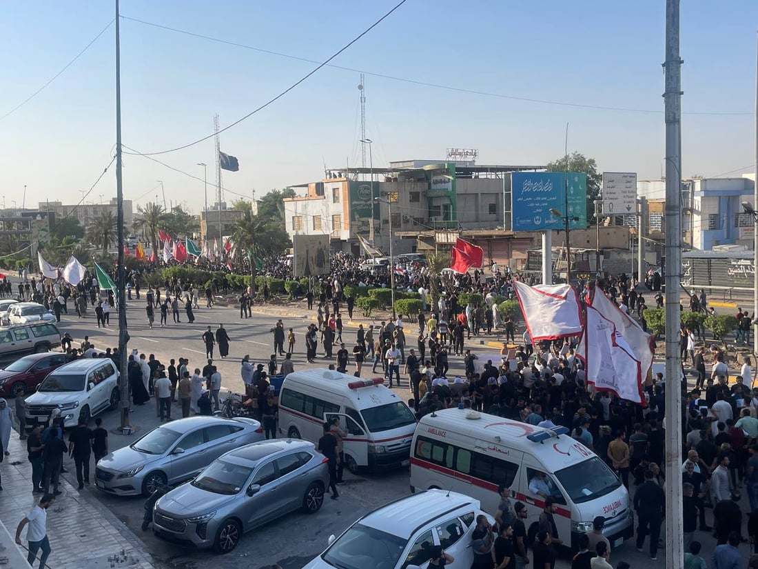 صور: حشود كبيرة وسط البصرة تندد بحرق المصحف وتطالب بطرد “العمالة” السويدية
